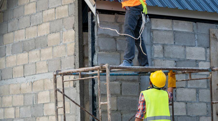 Professional residential roofers in Clare, IA